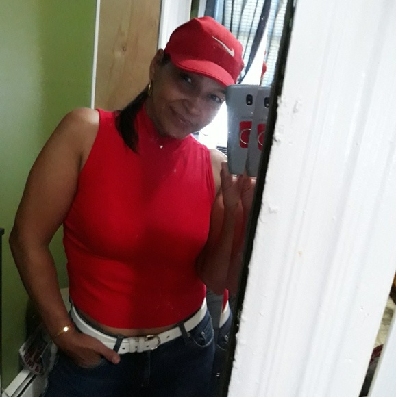 Meet your Posher, Rosa - Picture 2 of 2